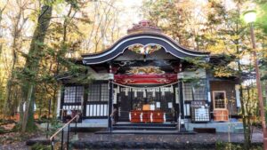 新屋山神社